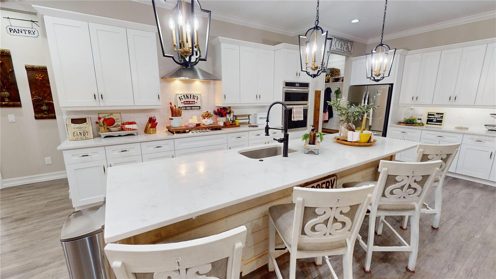 4801 MAJESTIC HILLS LOOP