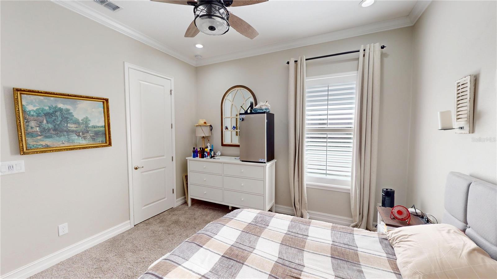 4801 MAJESTIC HILLS LOOP