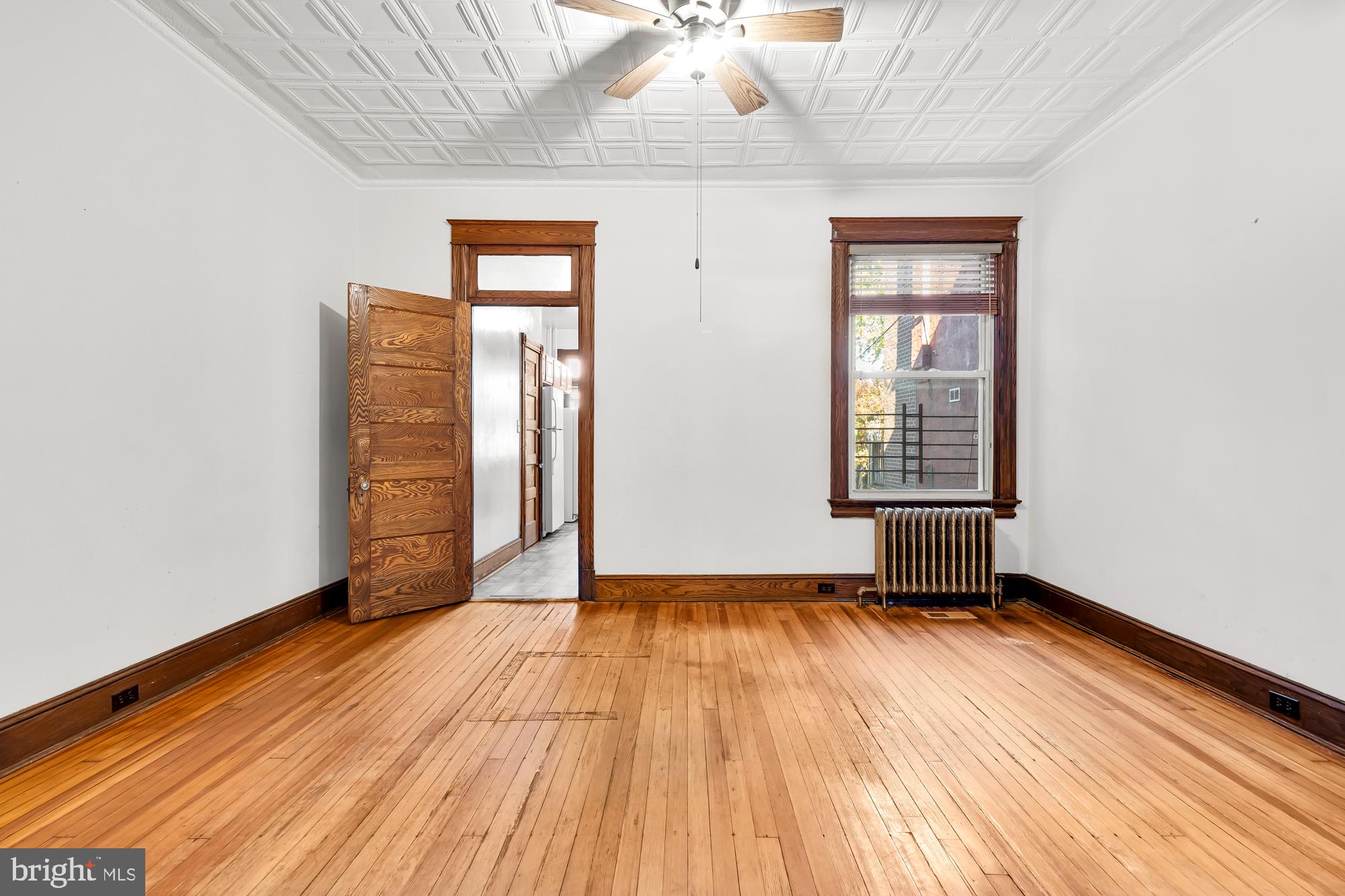 1358 E CAPITOL STREET NE