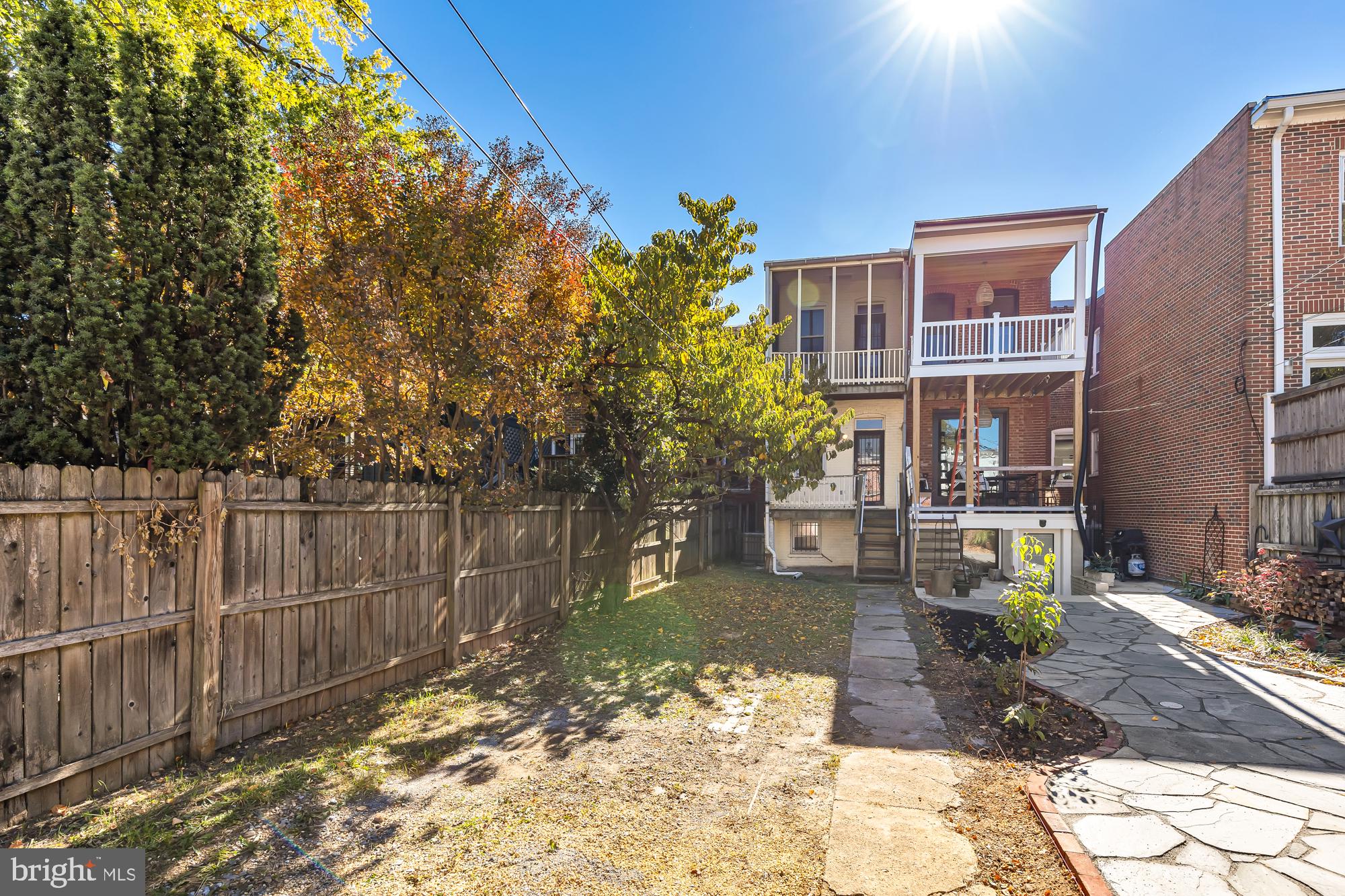 1358 E CAPITOL STREET NE