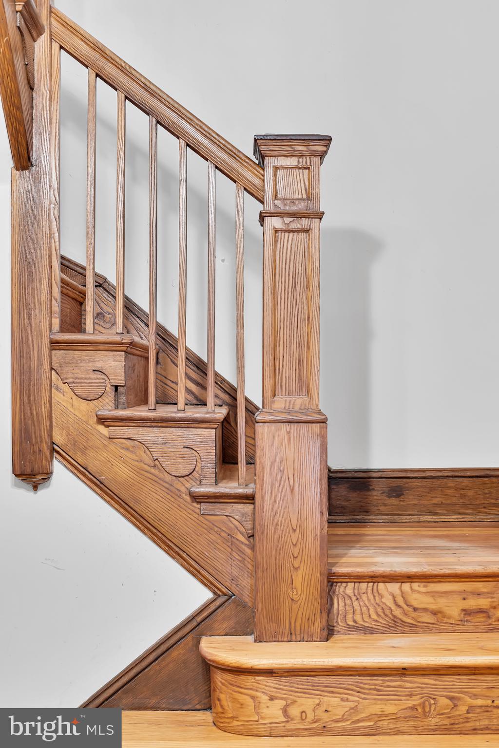 1358 E CAPITOL STREET NE