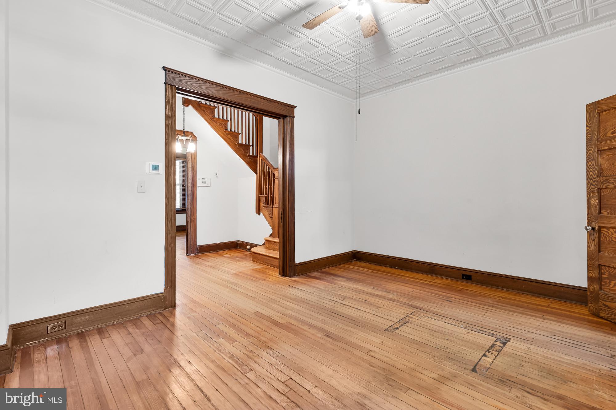 1358 E CAPITOL STREET NE