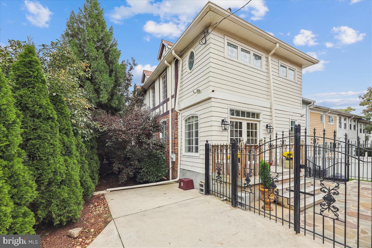 1500 WEBSTER STREET NW