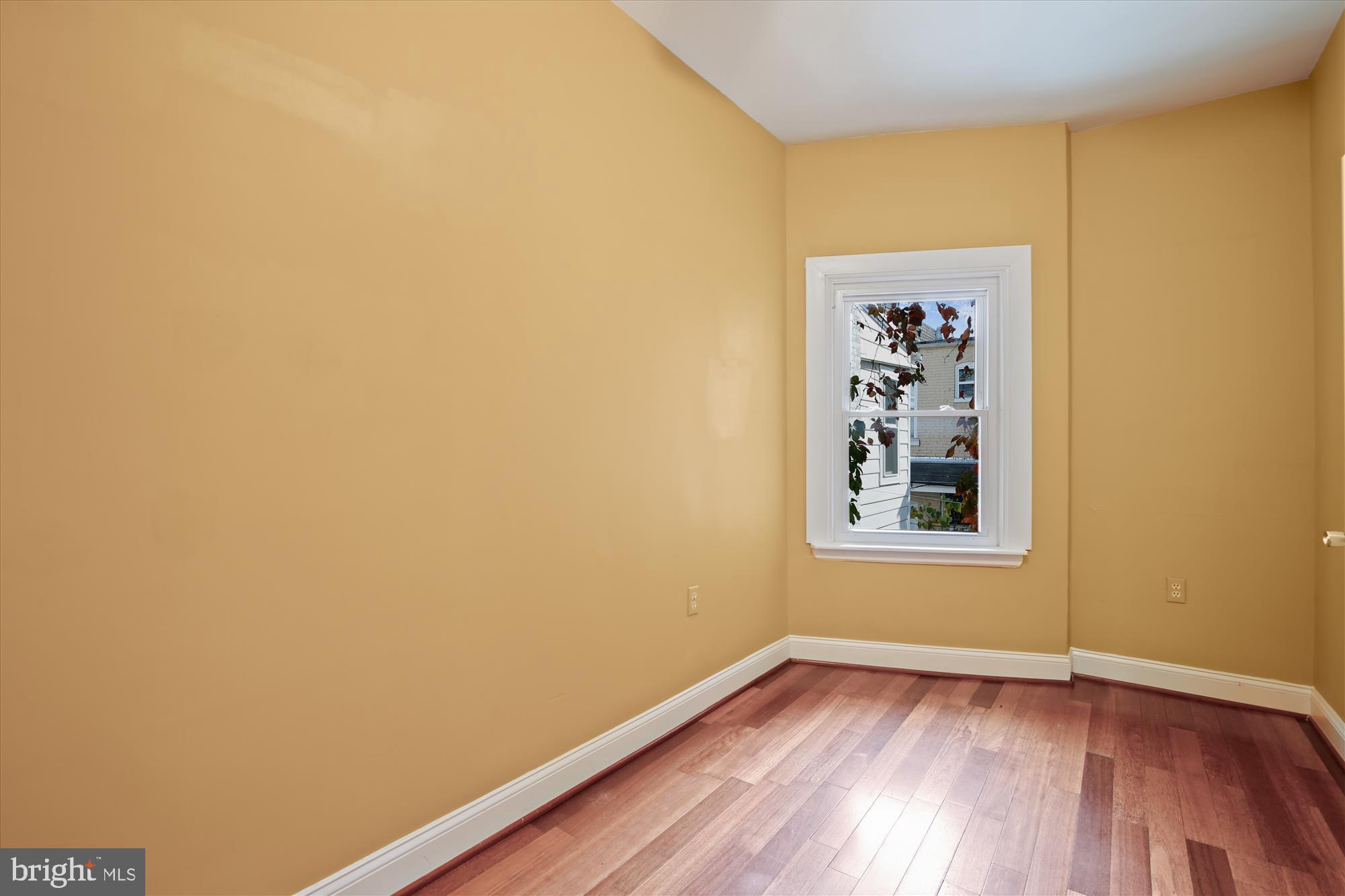 752 HARVARD STREET NW