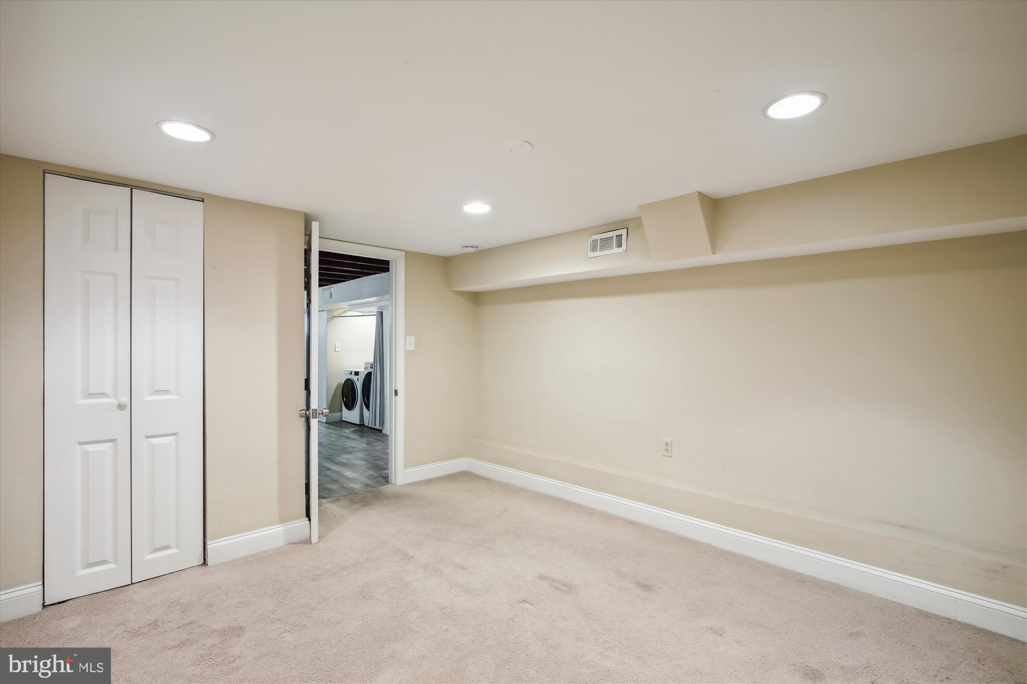 752 HARVARD STREET NW