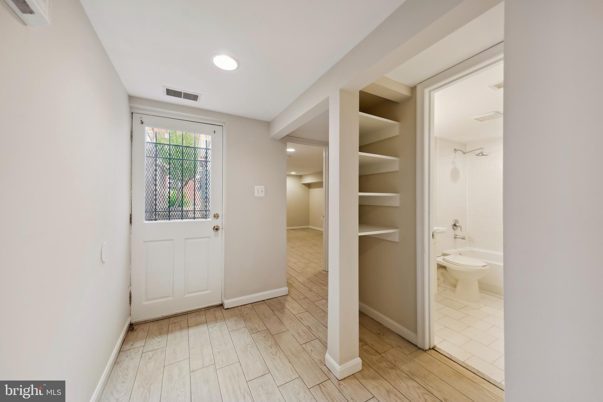 4503 15TH STREET NW B