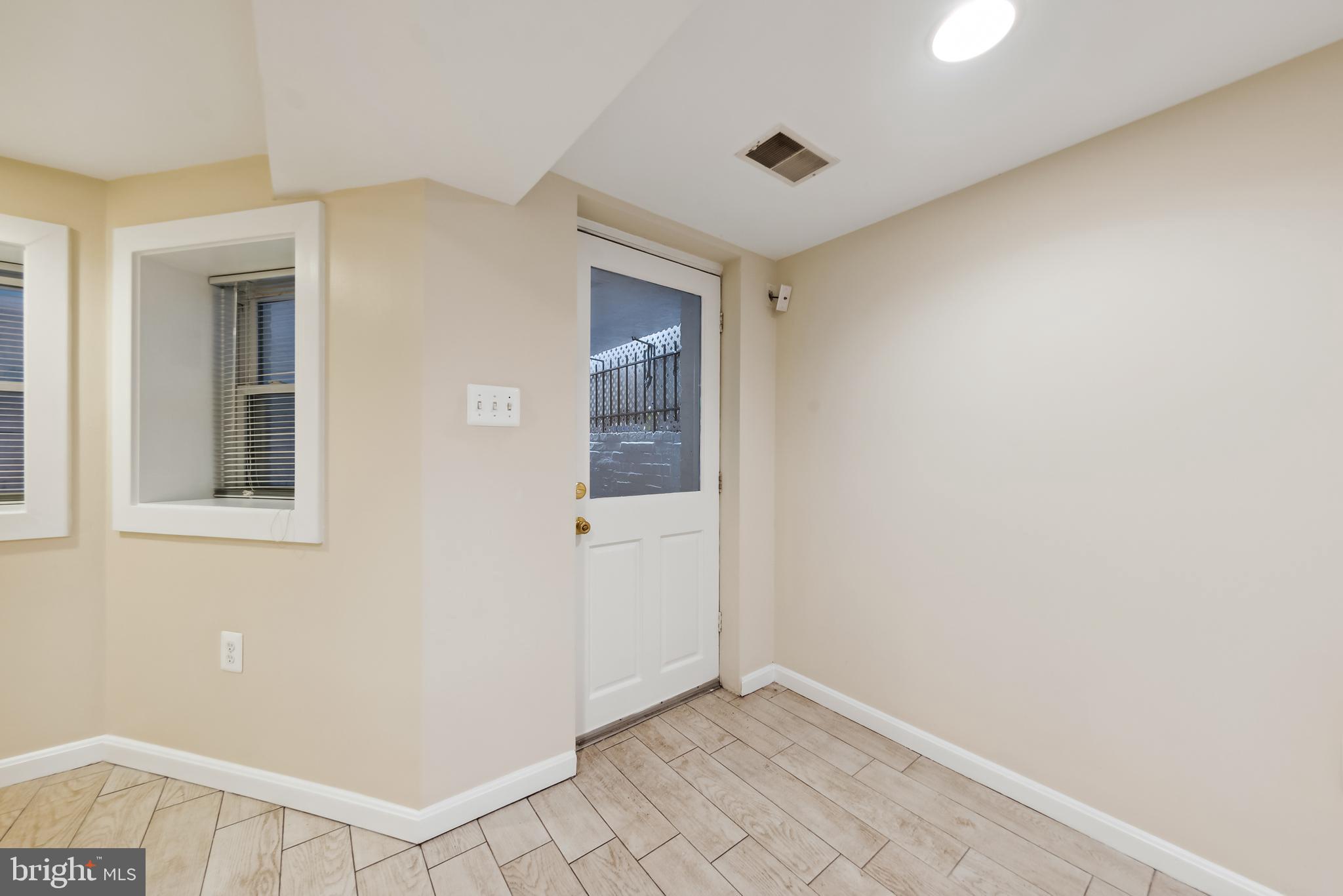 4503 15TH STREET NW B