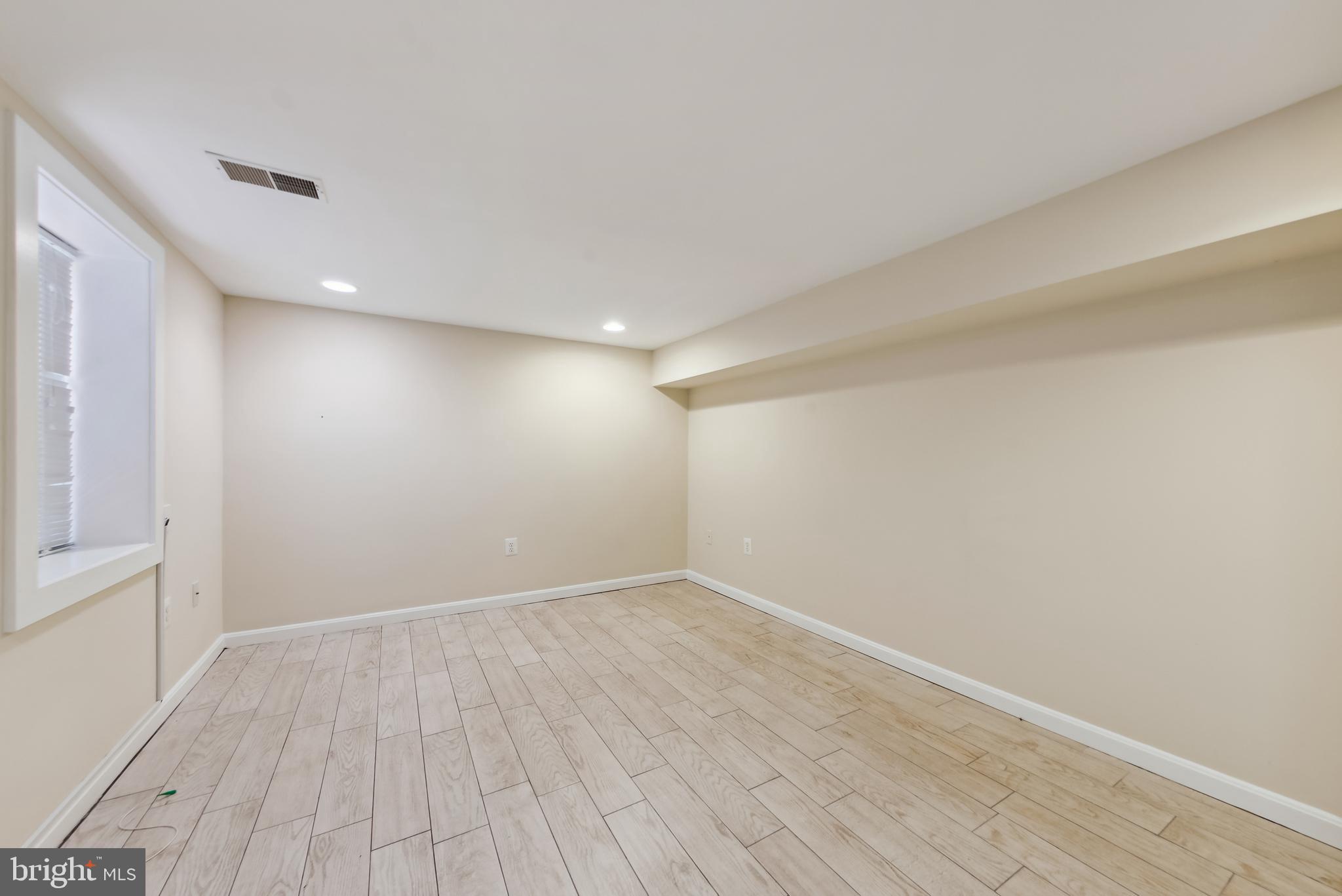 4503 15TH STREET NW B