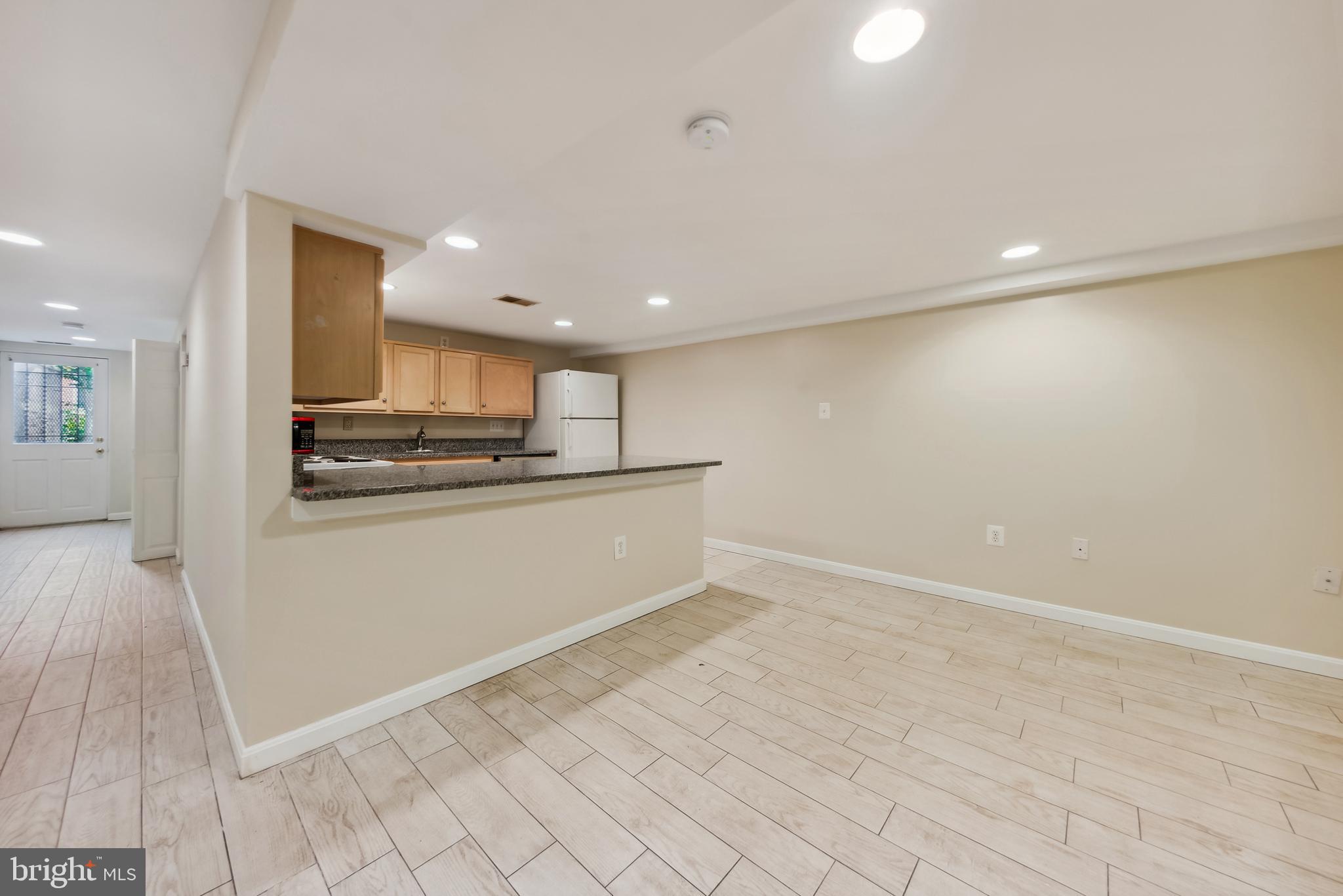 4503 15TH STREET NW B