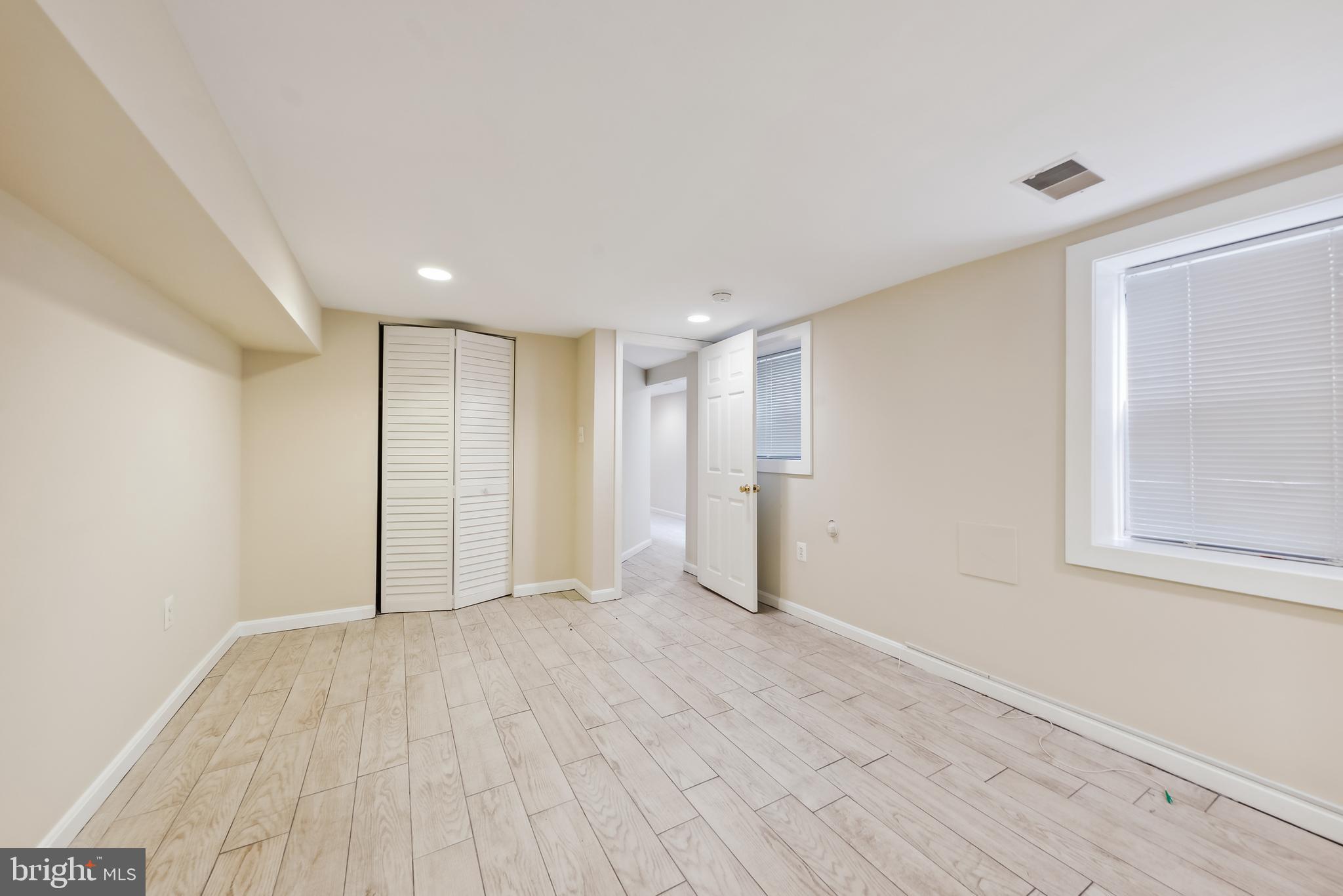 4503 15TH STREET NW B