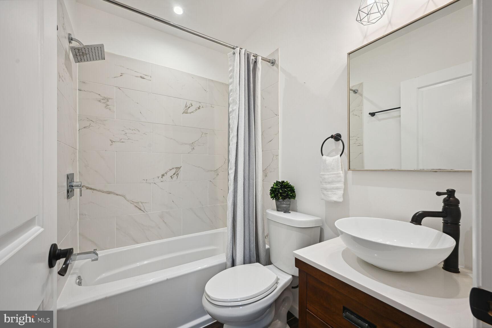 3504 13TH STREET NW 25