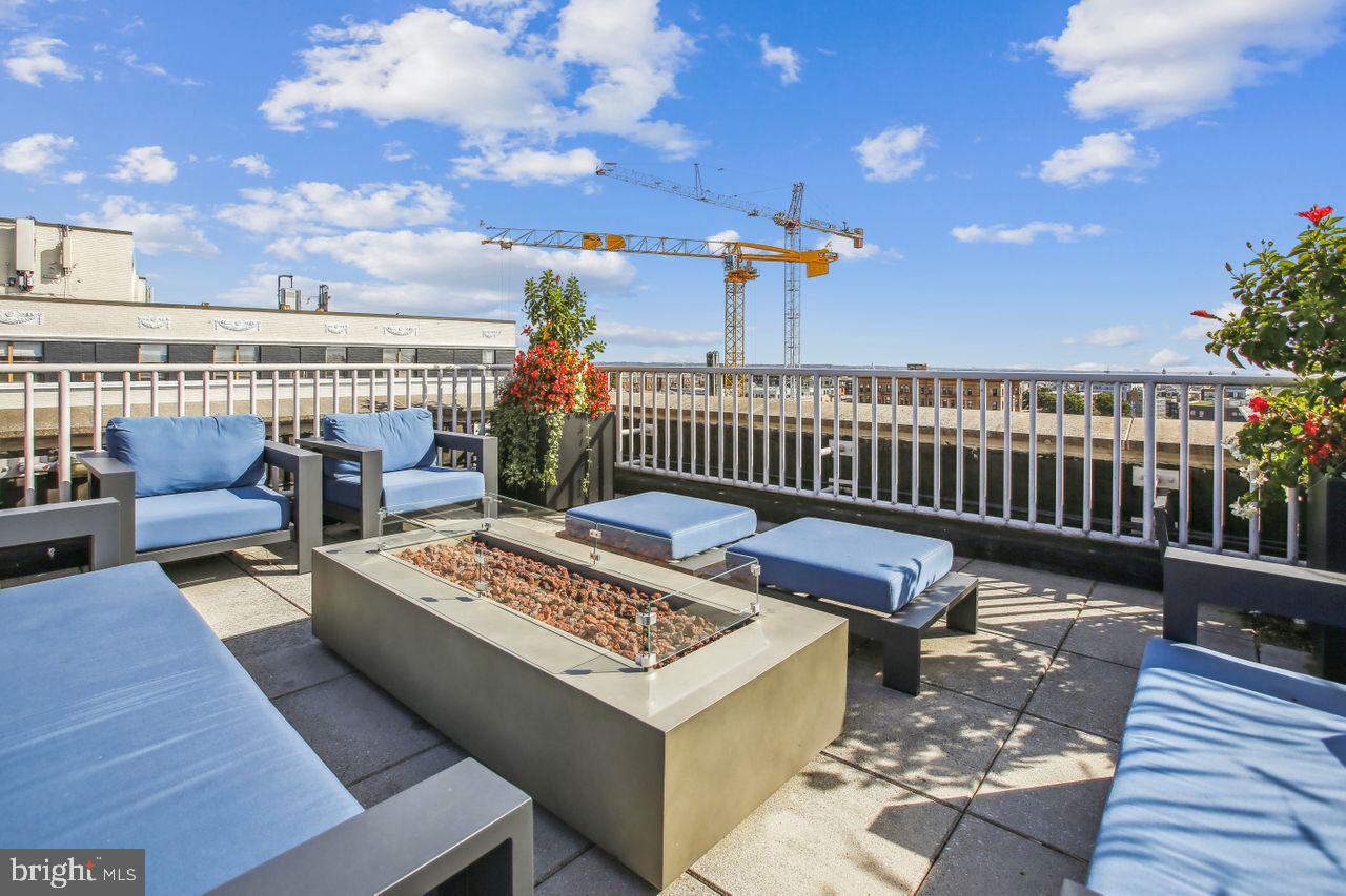 2750 14TH STREET NW 606