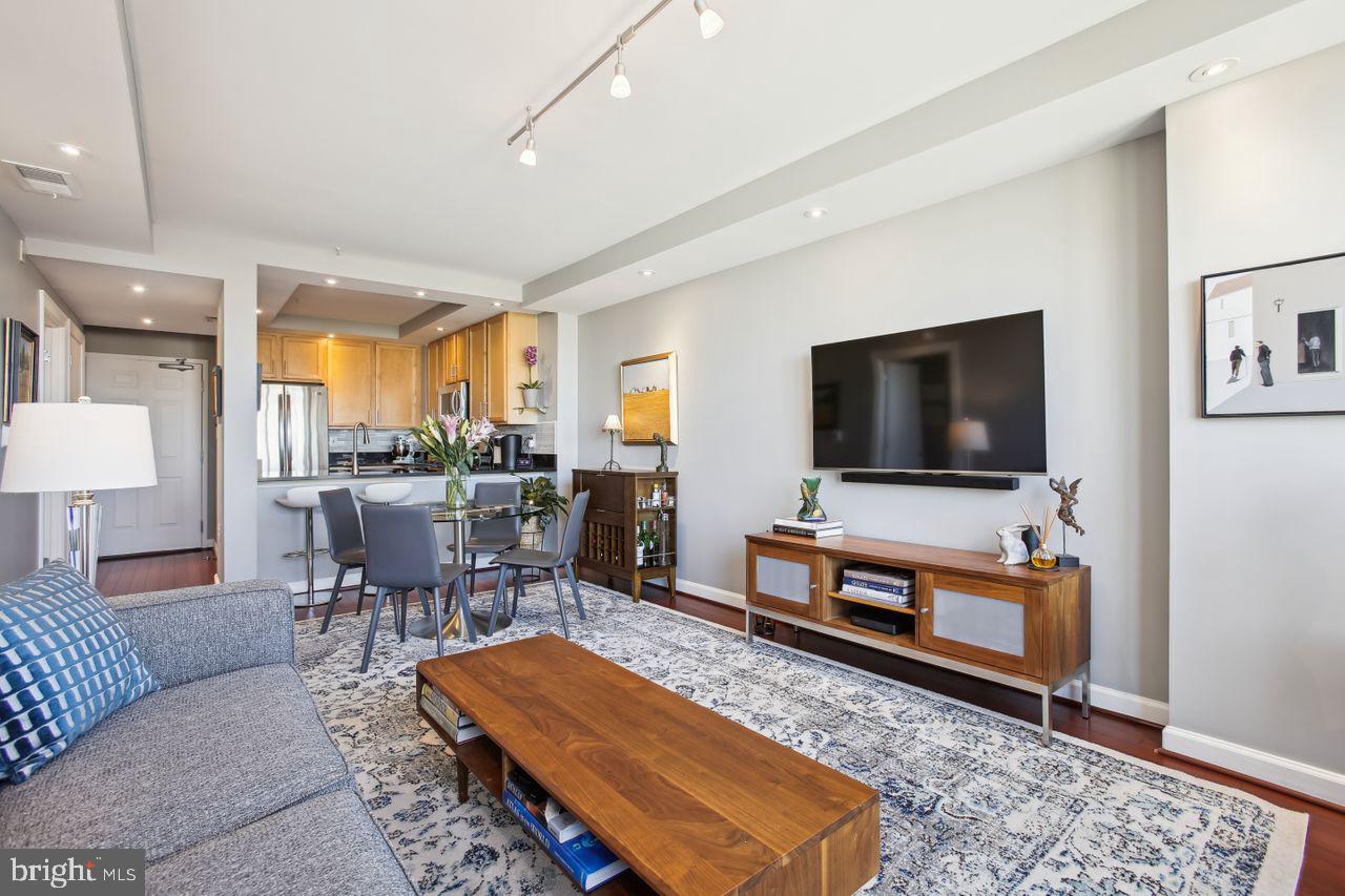 2750 14TH STREET NW 606