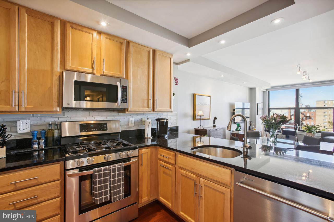 2750 14TH STREET NW 606