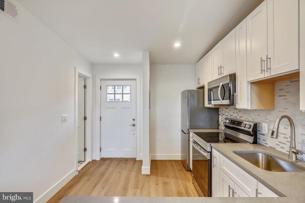 314 VARNUM STREET NW #2