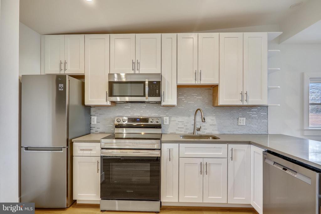 314 VARNUM STREET NW #2