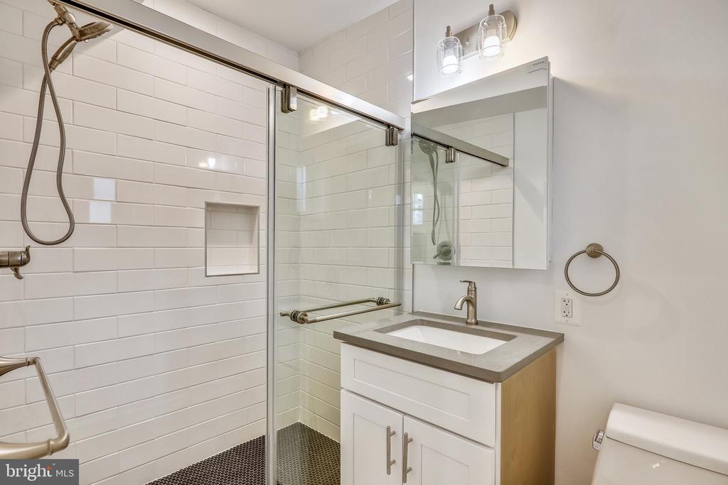 314 VARNUM STREET NW #2