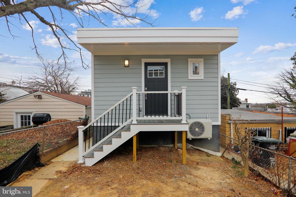 314 VARNUM STREET NW #2