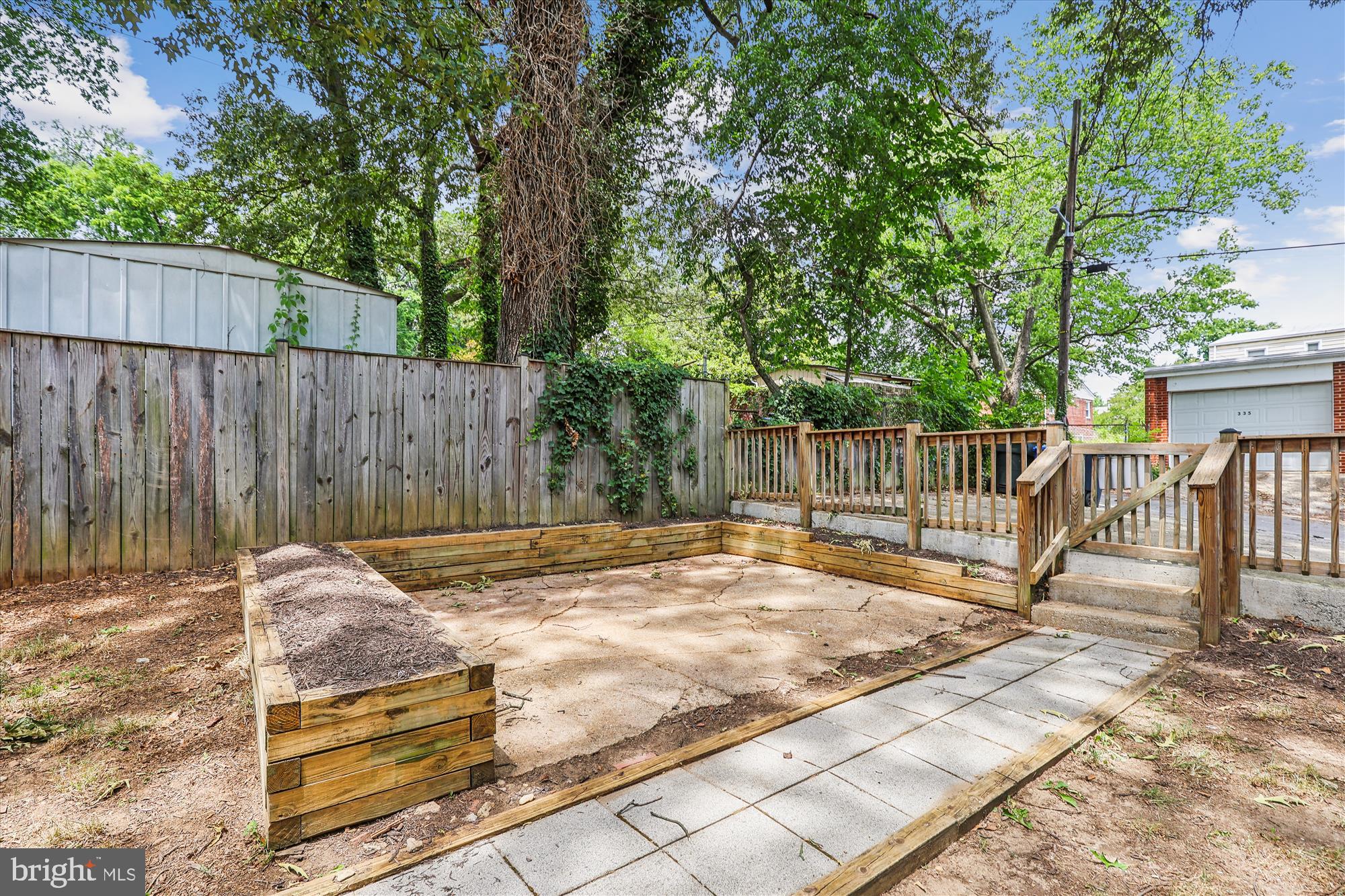 338 PEABODY STREET NE