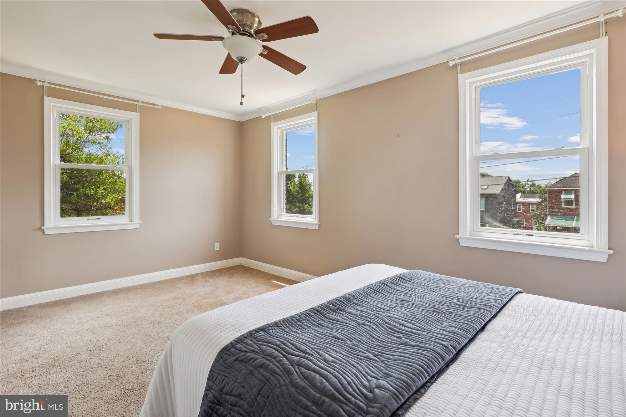 338 PEABODY STREET NE