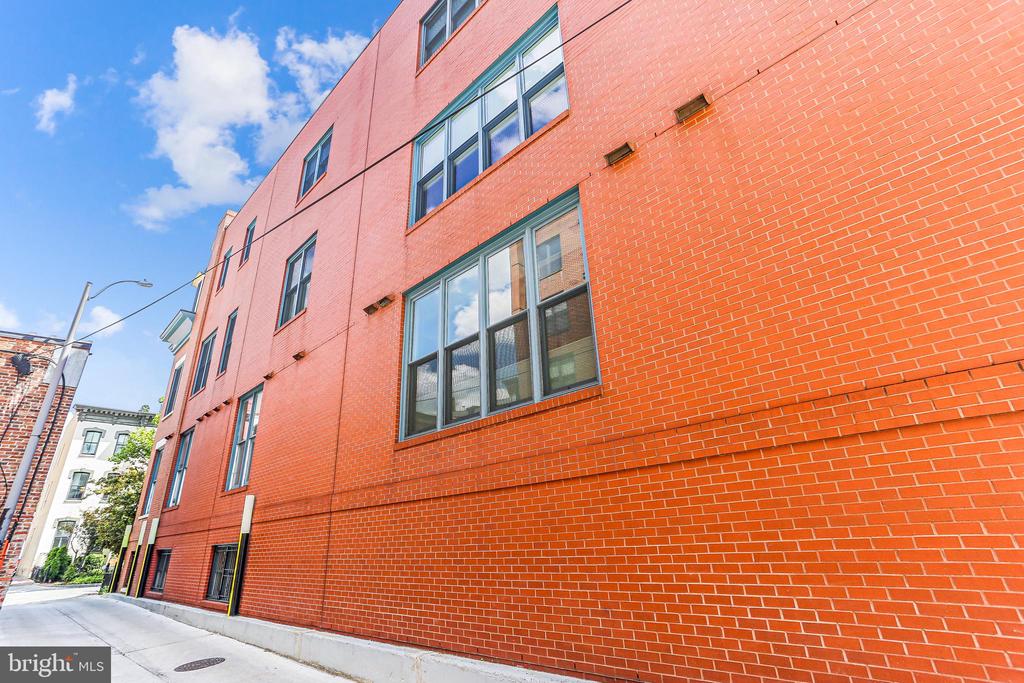 1340 Q STREET NW T3