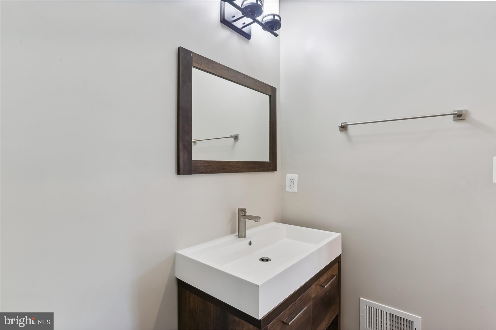 2644 STANTON ROAD SE