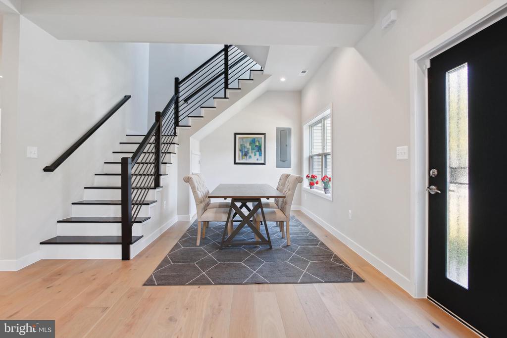 2500 ELVANS ROAD SE