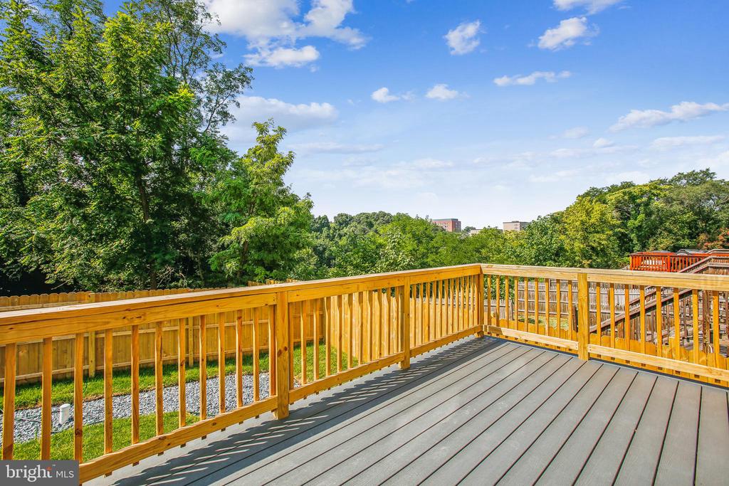 2500 ELVANS ROAD SE