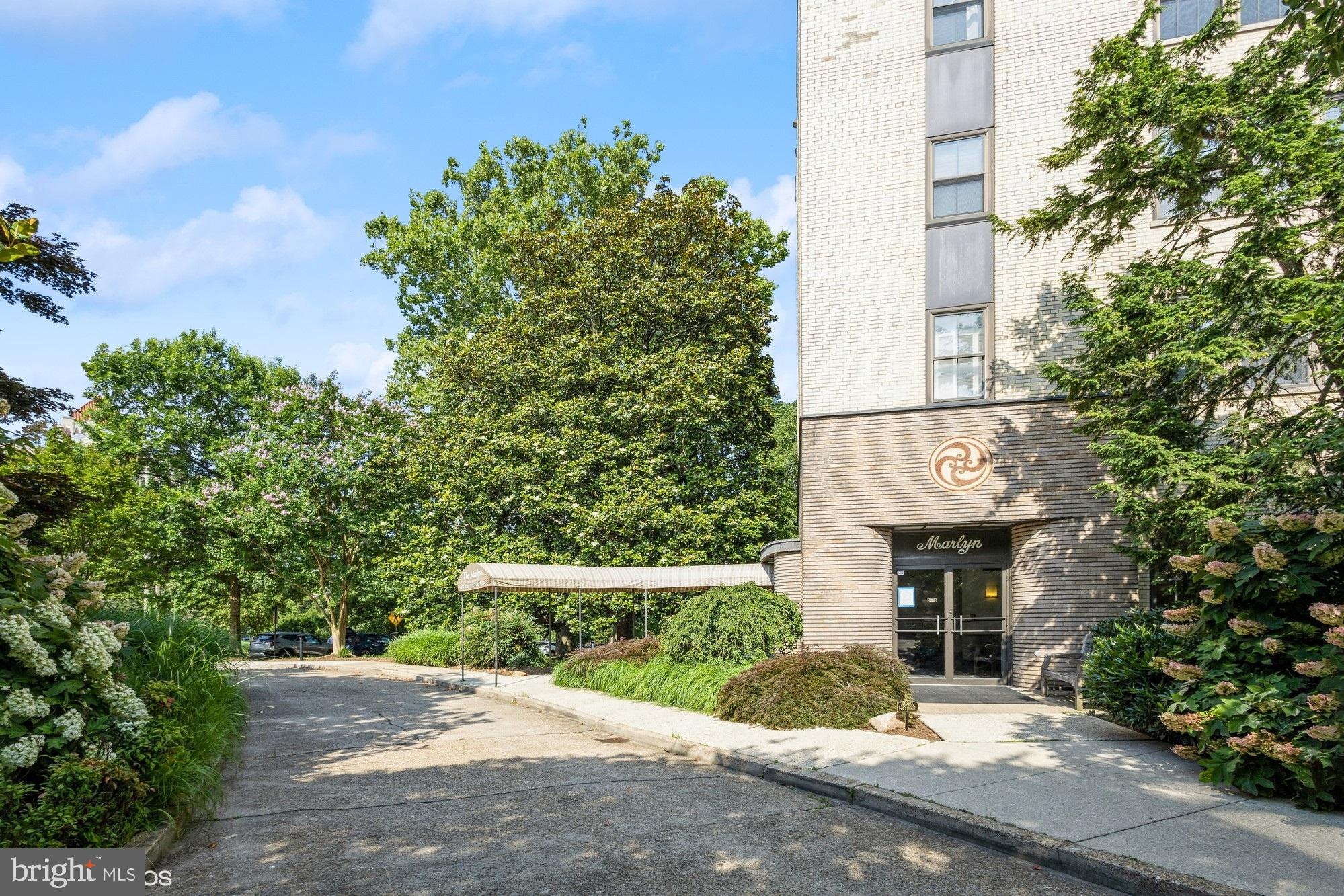 3901 CATHEDRAL AVENUE NW 307