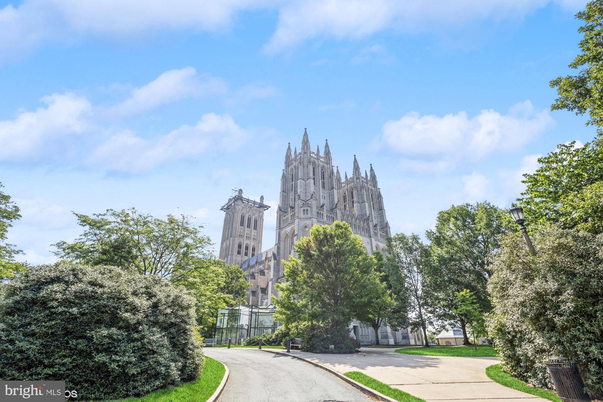 3901 CATHEDRAL AVENUE NW 307