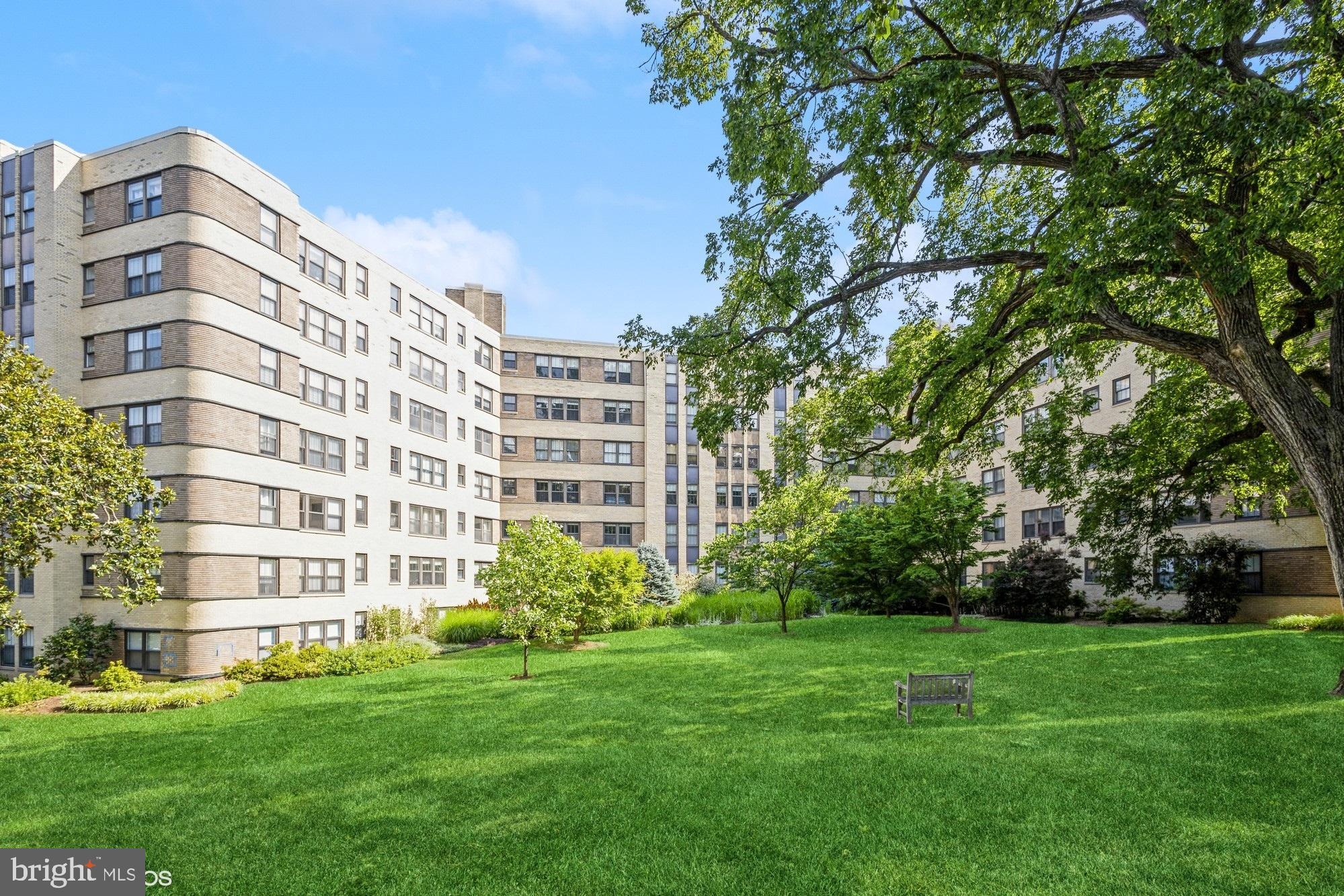 3901 CATHEDRAL AVENUE NW 307