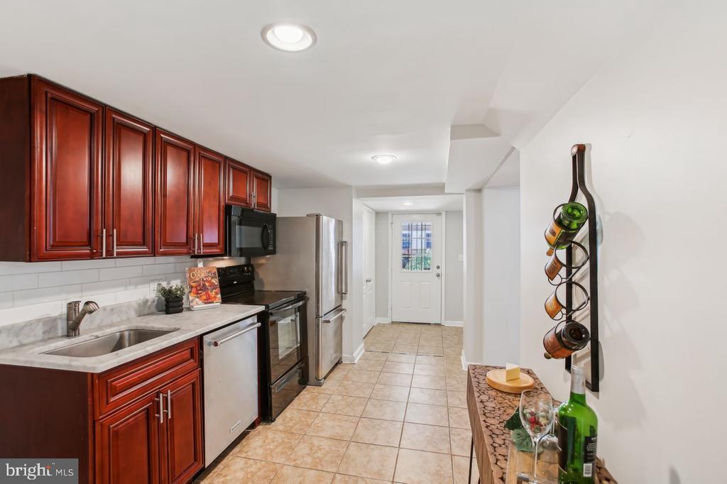 1404 QUINCY STREET NW