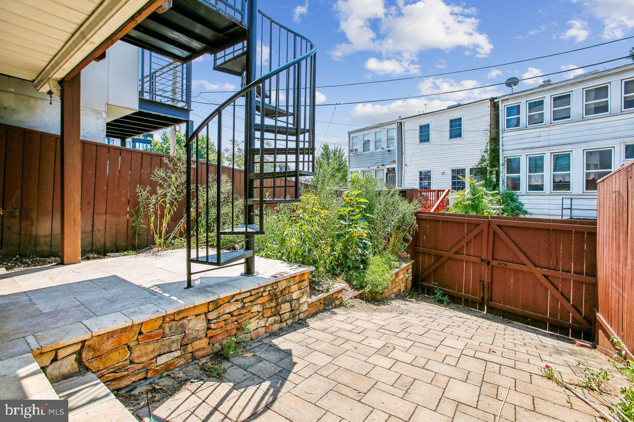 1404 QUINCY STREET NW