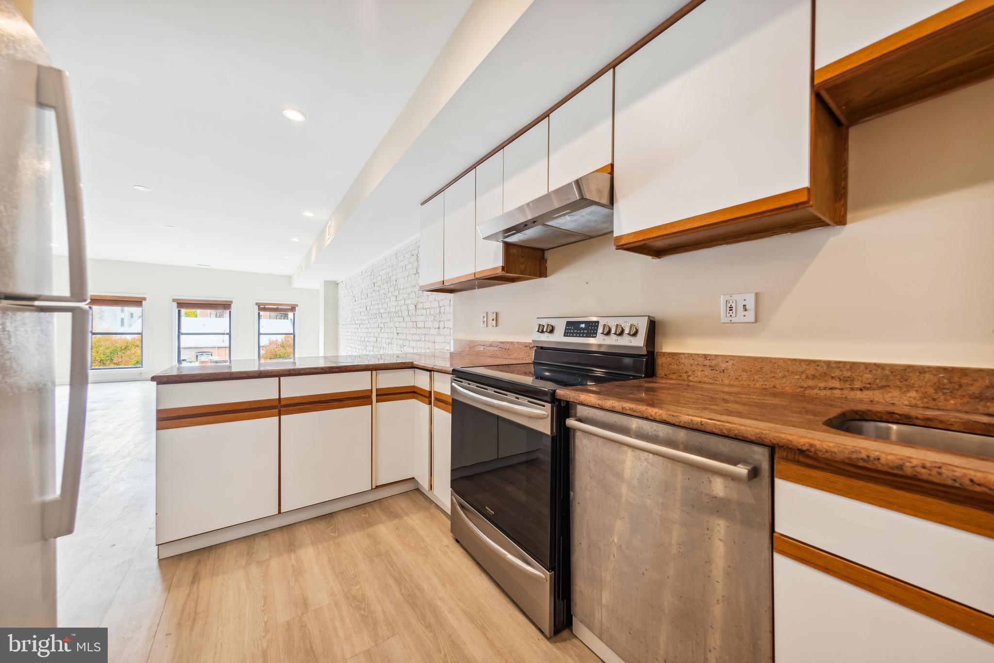 2433 18TH STREET NW 2