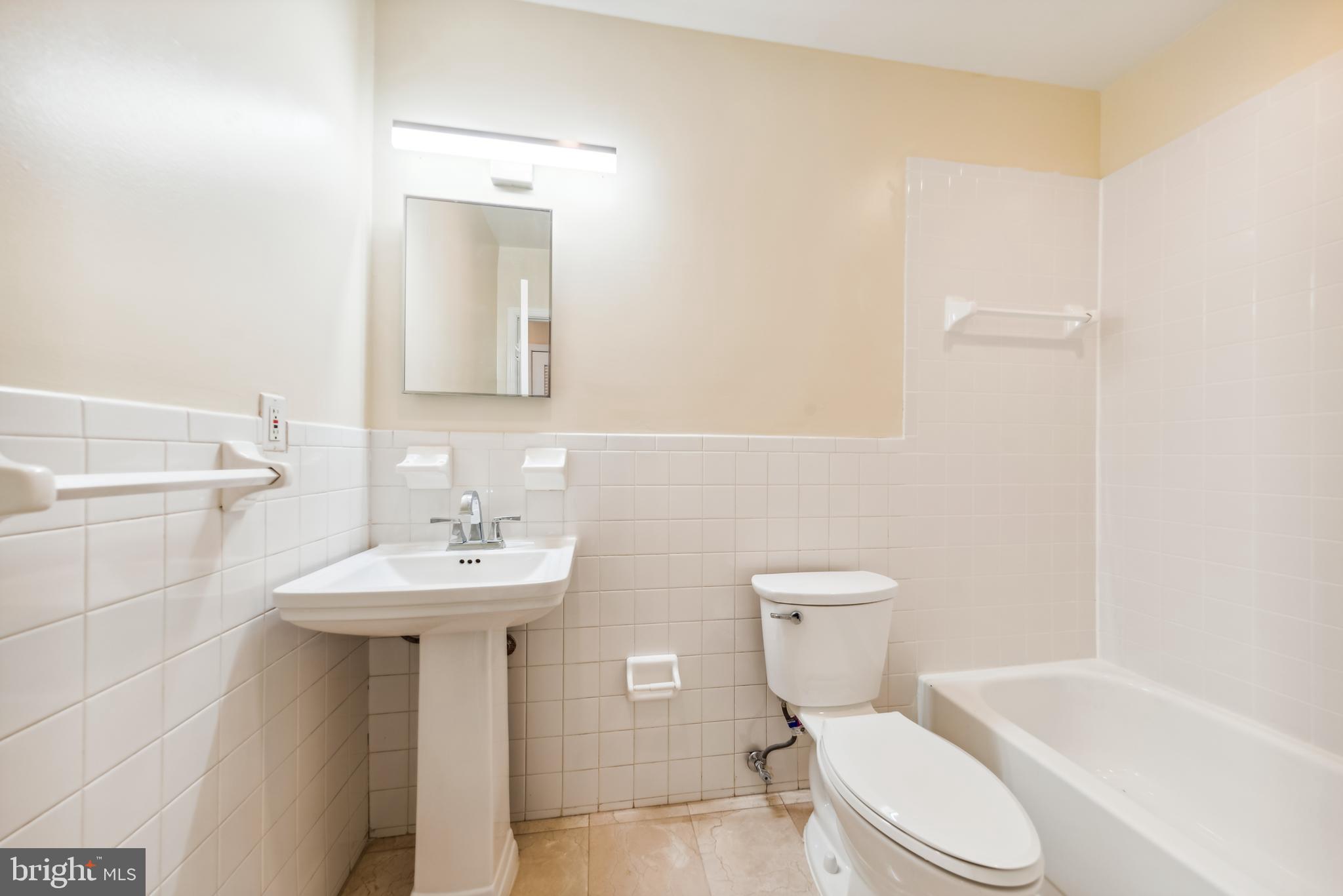 2433 18TH STREET NW 2