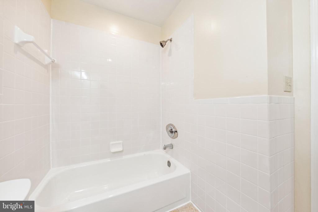 2433 18TH STREET NW 2