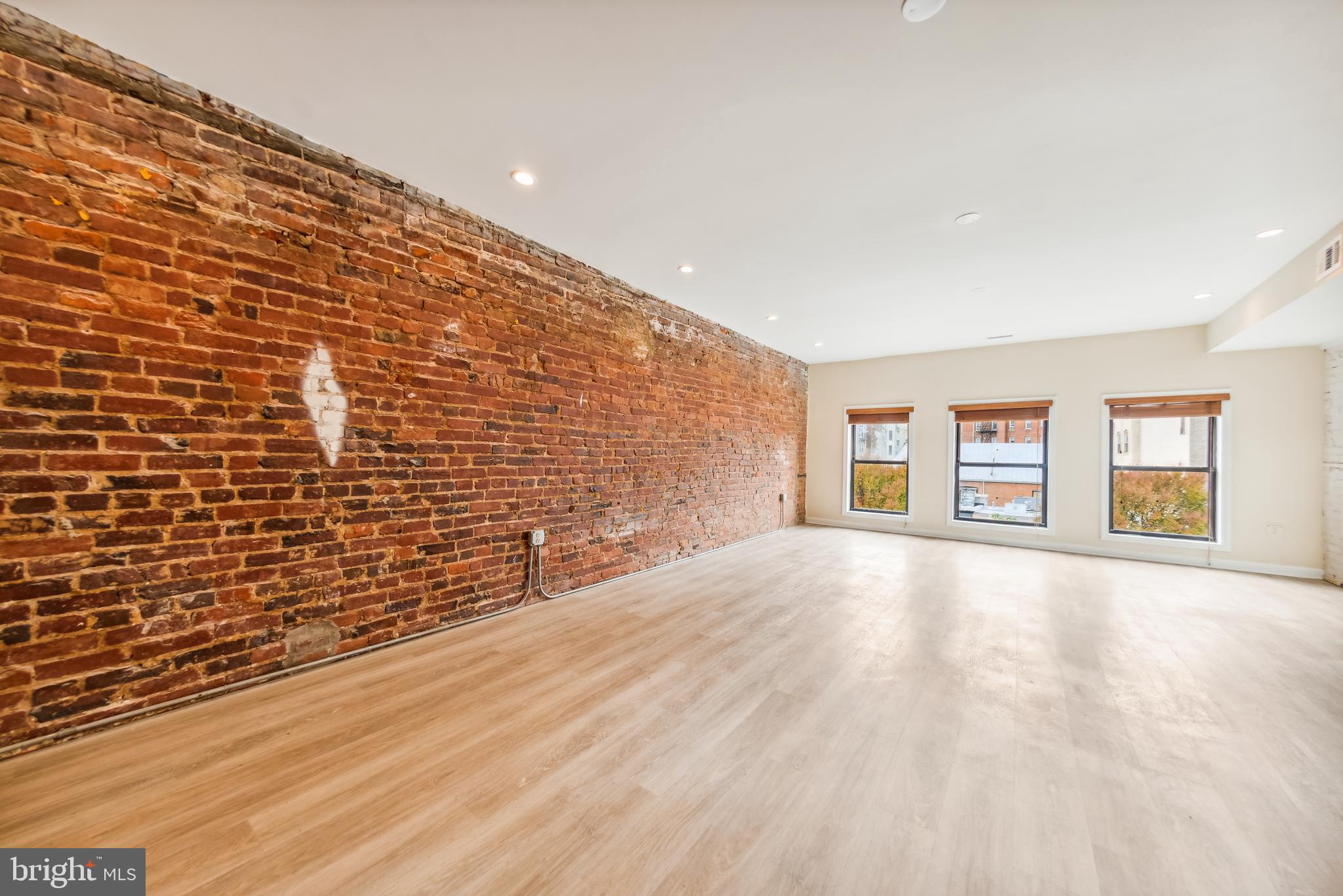 2433 18TH STREET NW 2