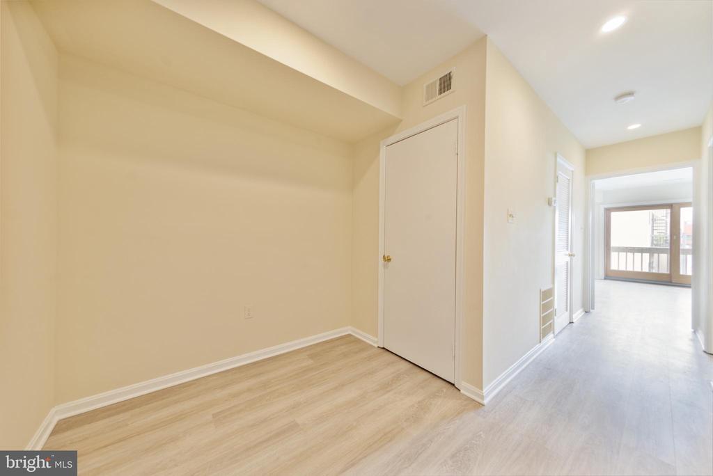 2433 18TH STREET NW 2