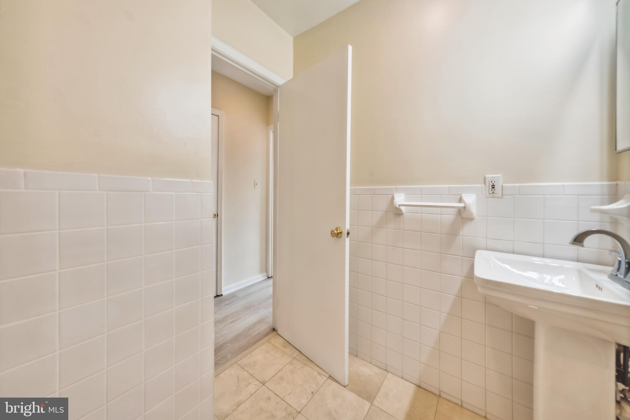 2433 18TH STREET NW 2