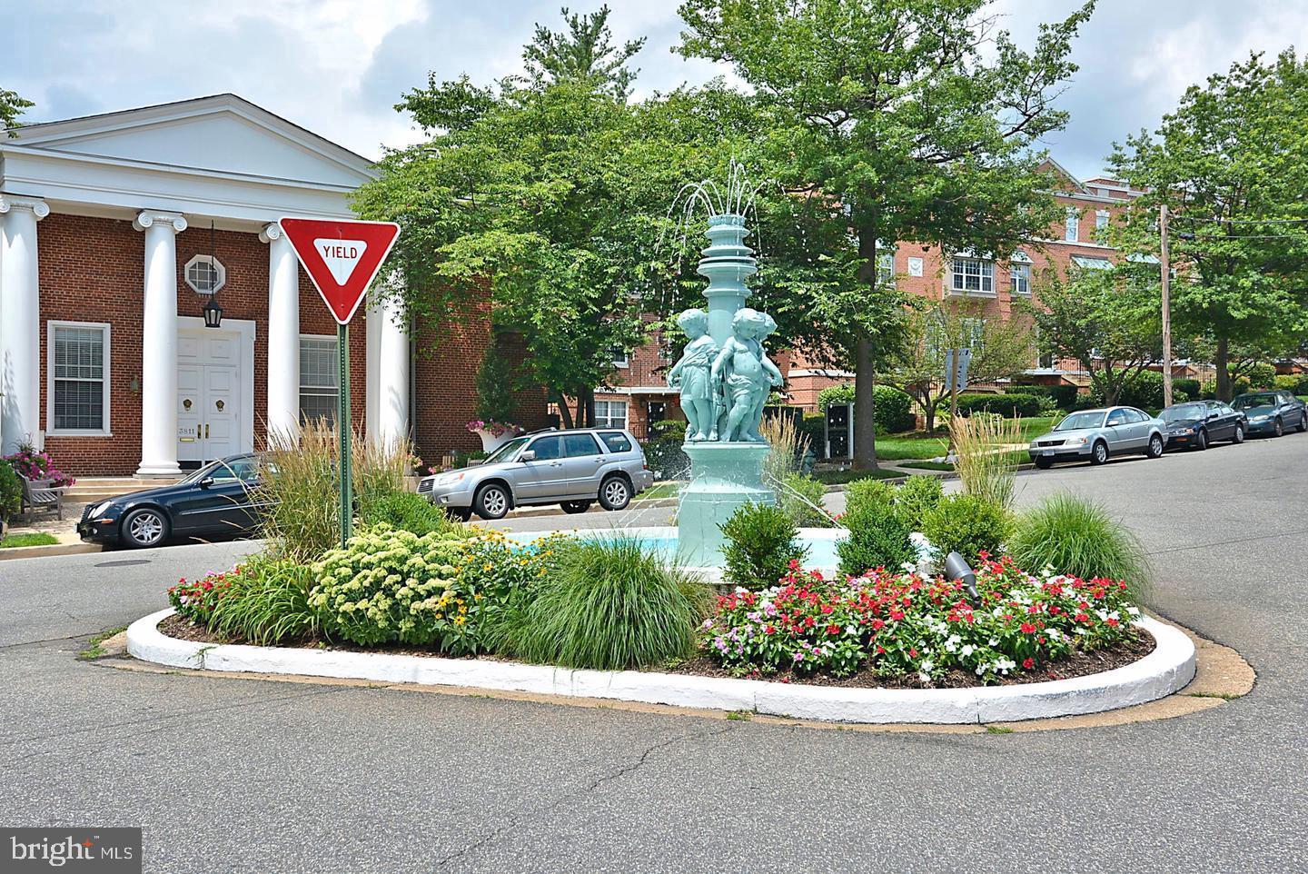 3670 38TH STREET NW B248