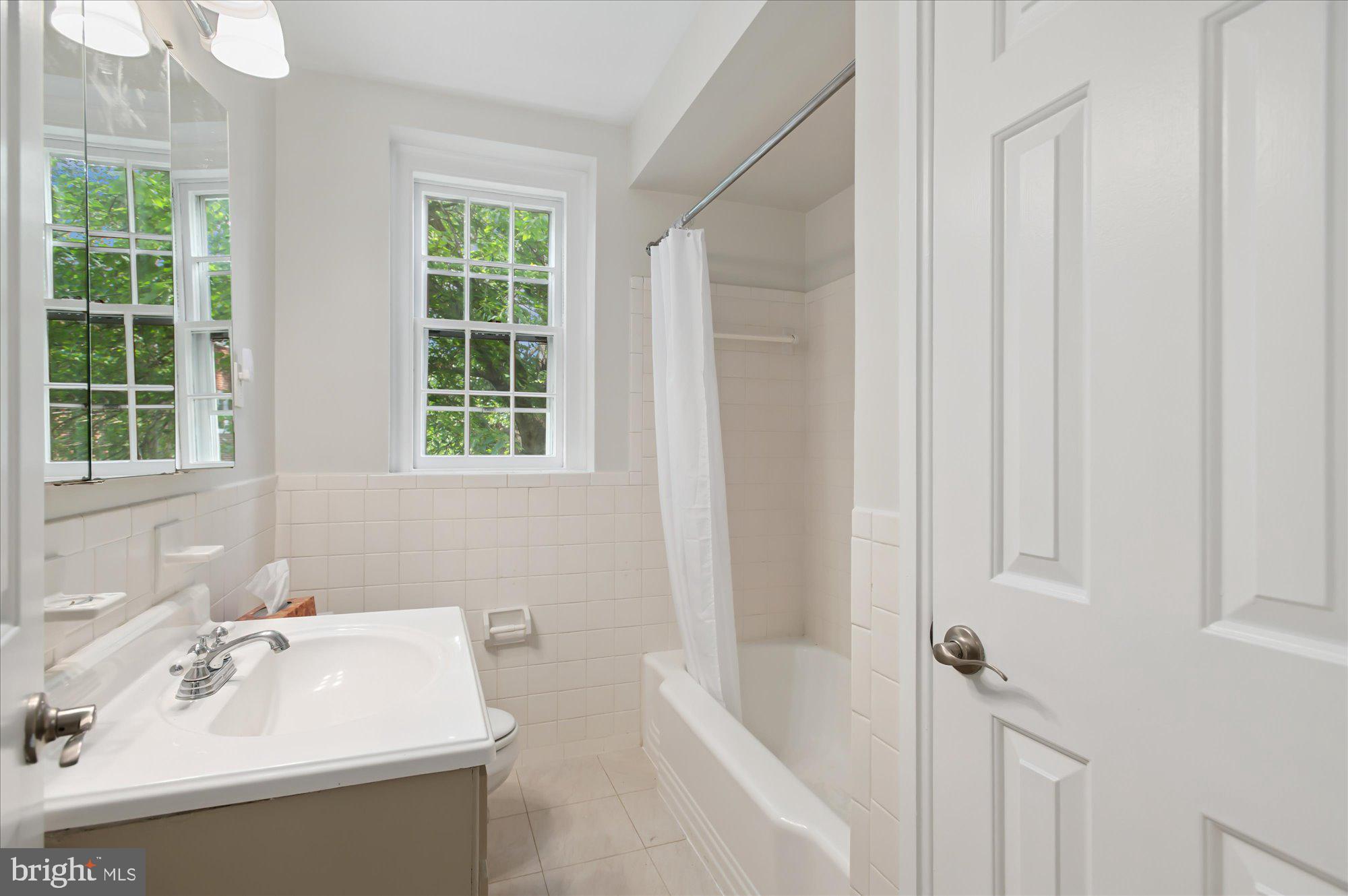 3670 38TH STREET NW B248