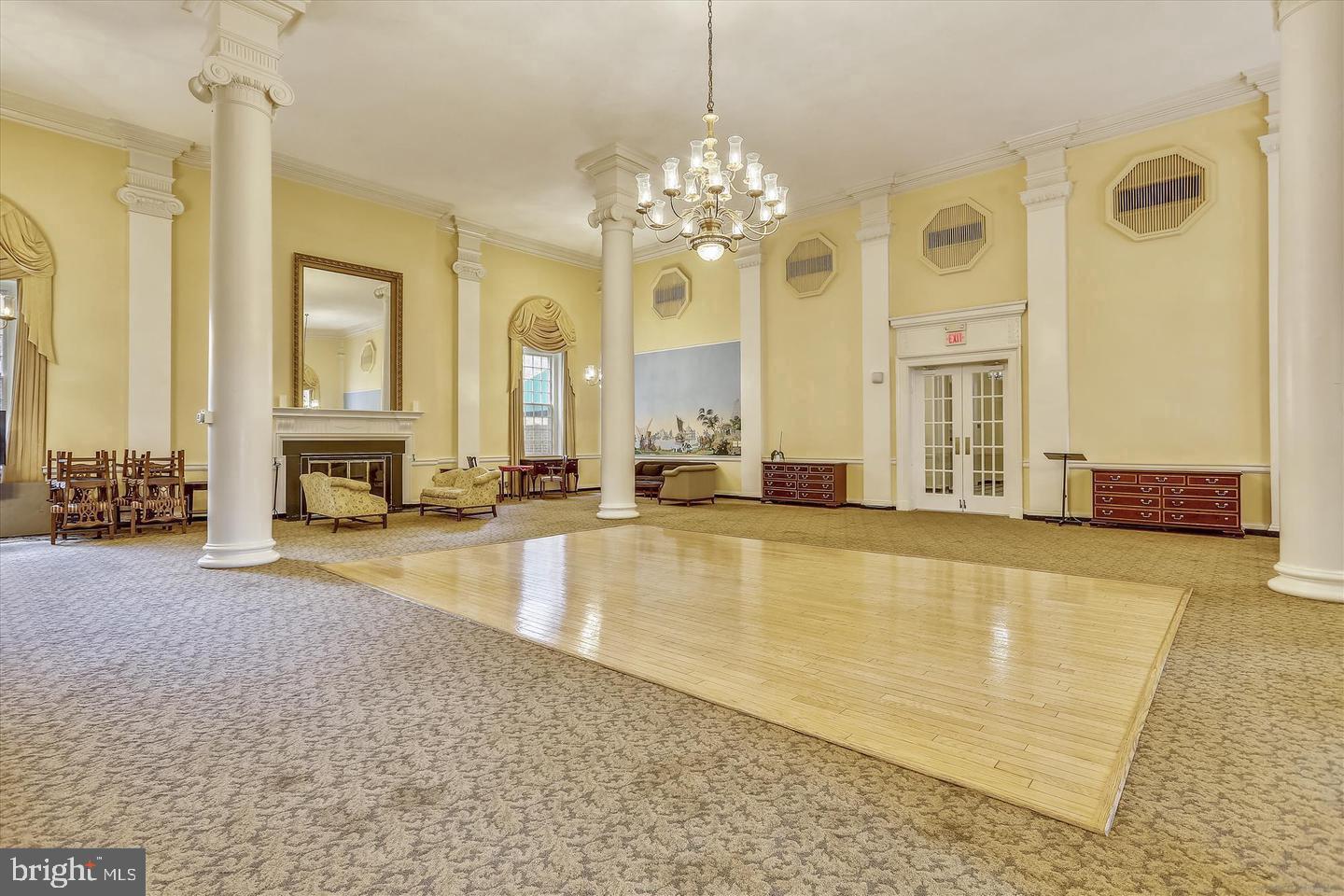 3670 38TH STREET NW B248