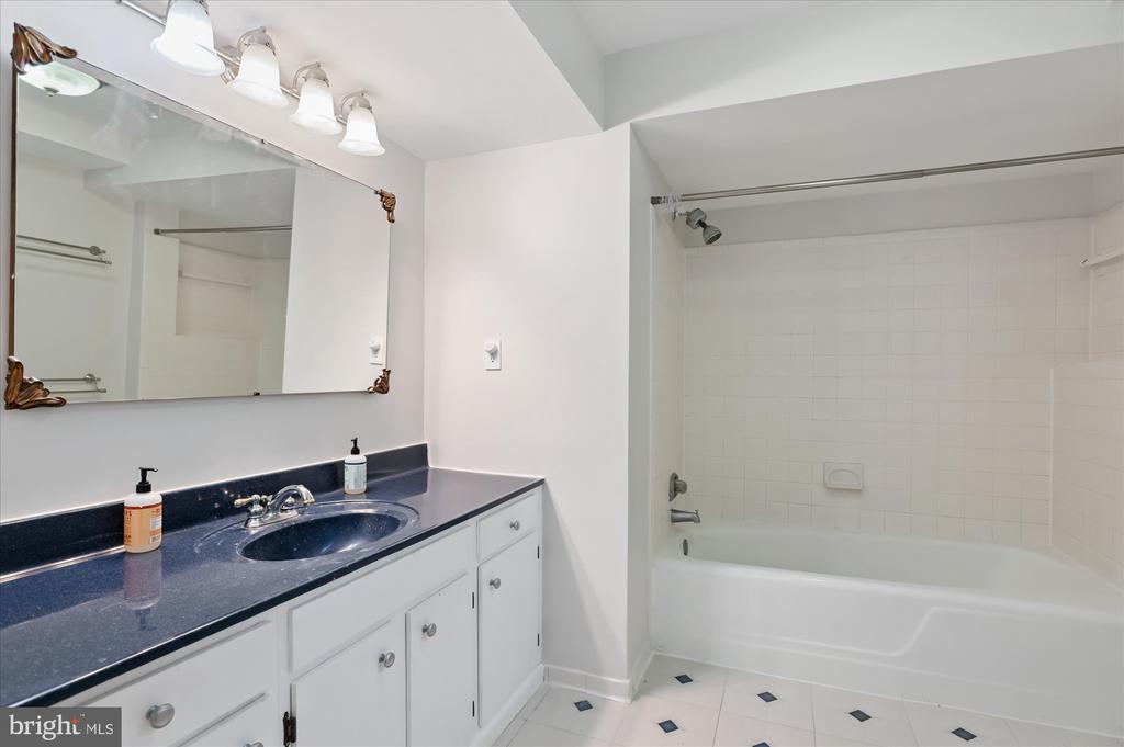 3670 38TH STREET NW B248