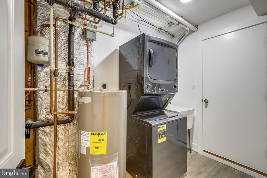 4416 15TH STREET NW UNIT B