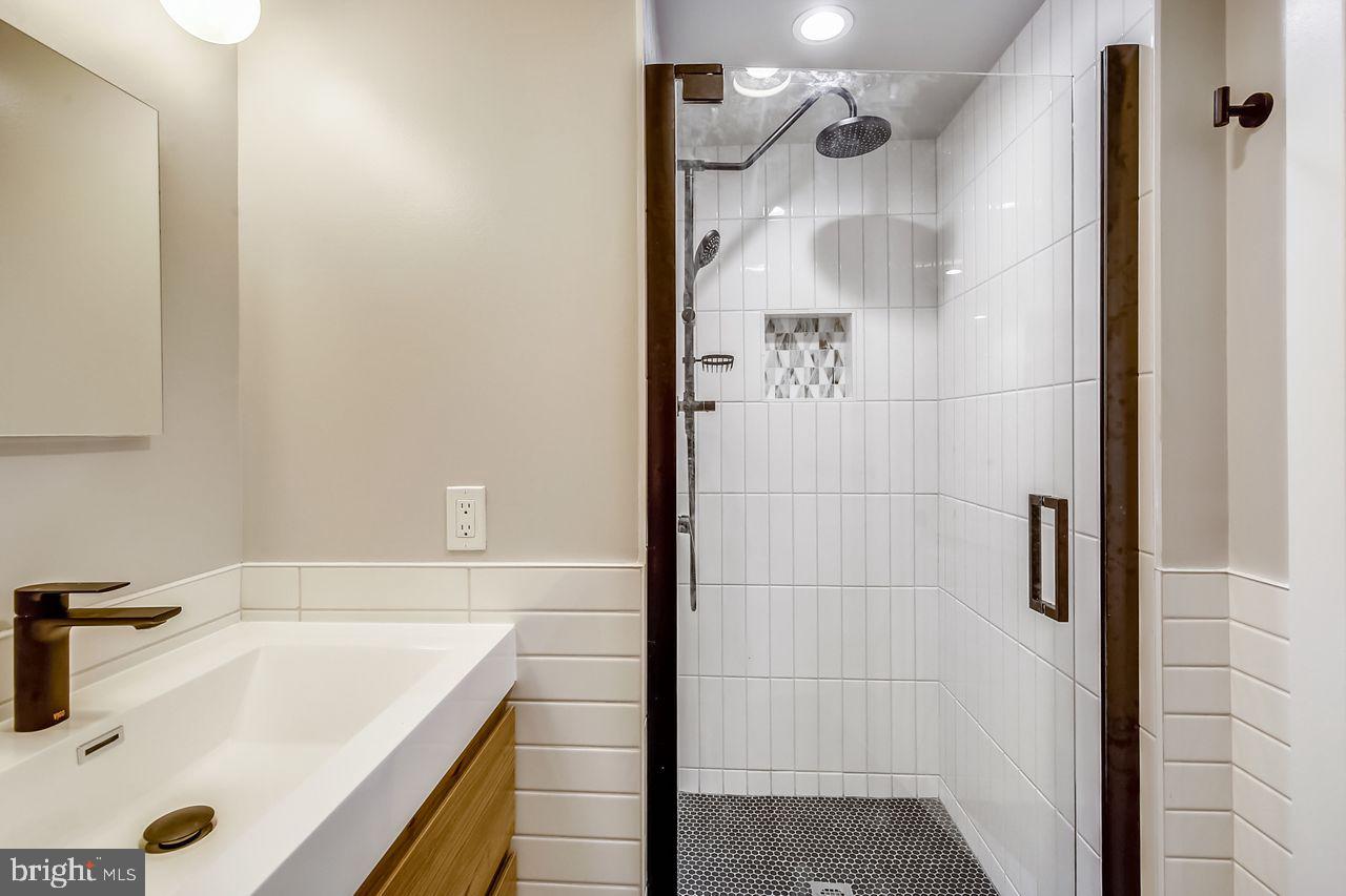 4416 15TH STREET NW UNIT B