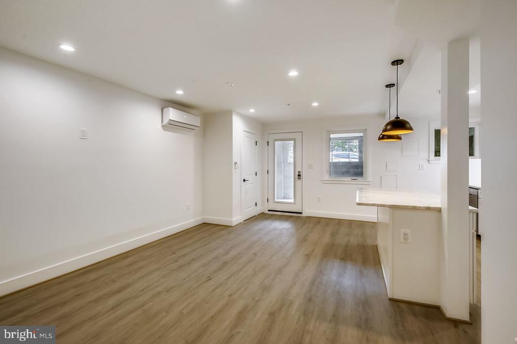 4416 15TH STREET NW UNIT B