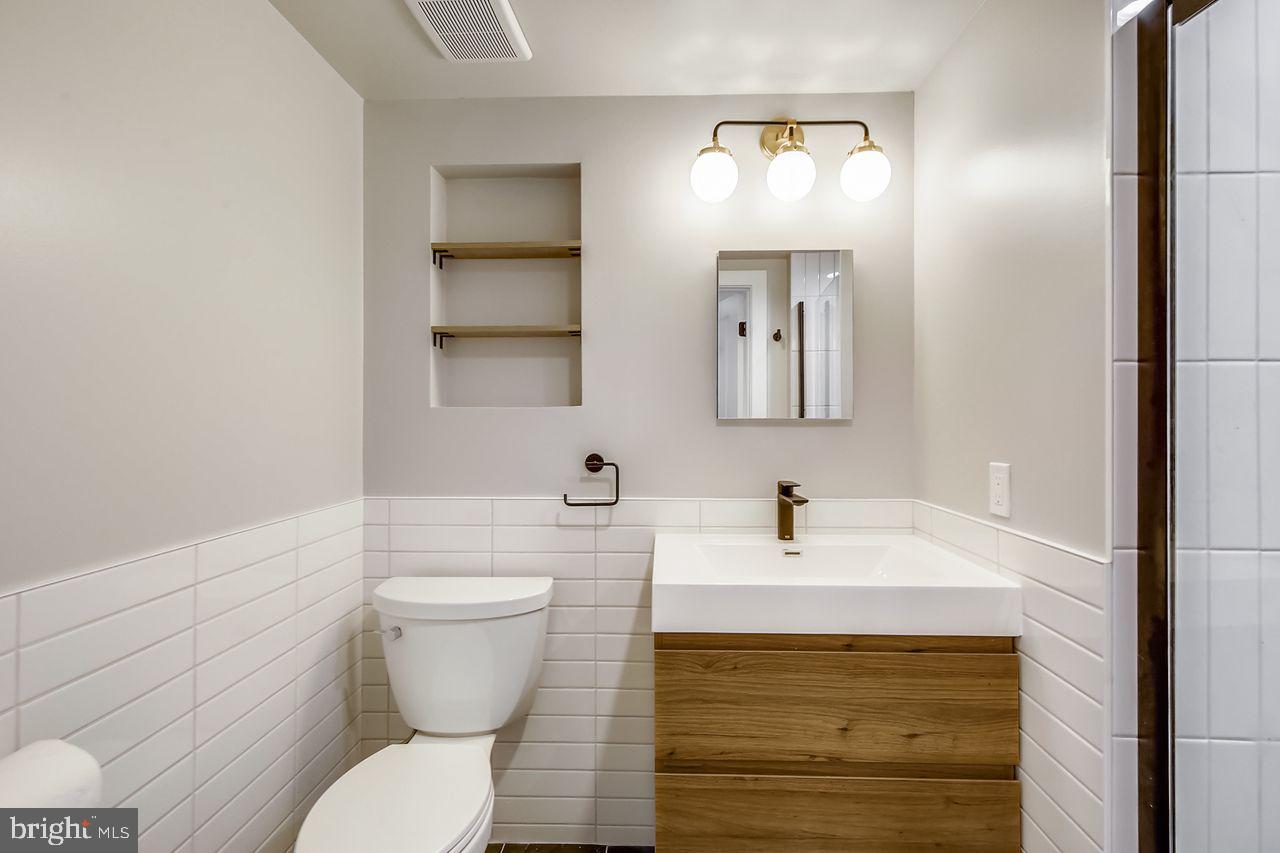 4416 15TH STREET NW UNIT B