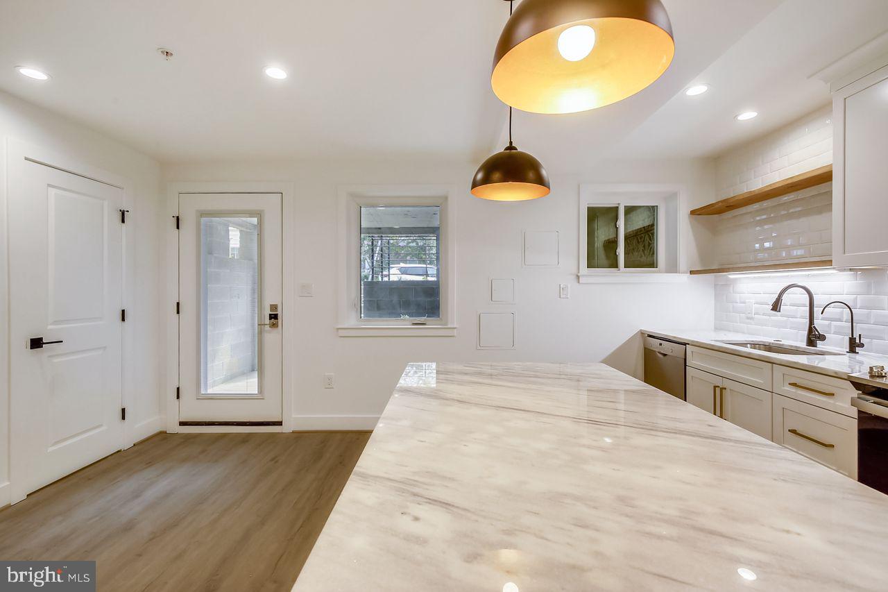 4416 15TH STREET NW UNIT B