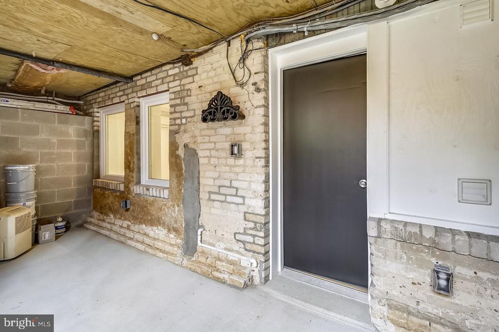 4416 15TH STREET NW UNIT B