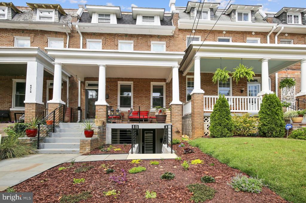 4416 15TH STREET NW UNIT B